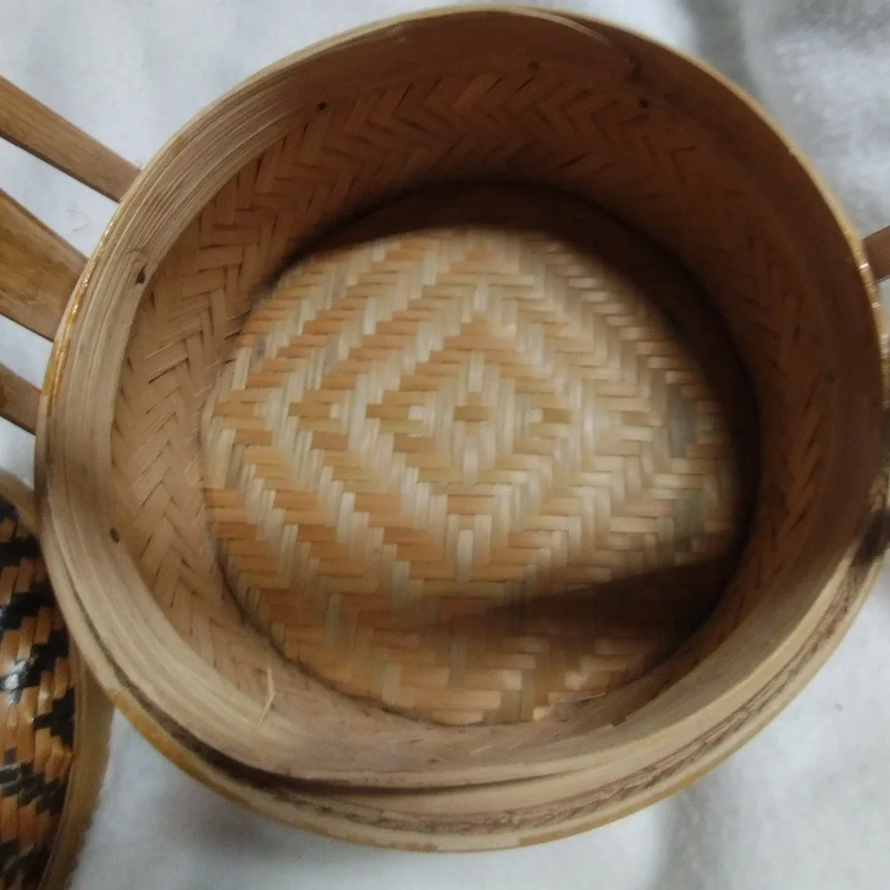 Vintage‎ Handwoven Bamboo Basket with Lid Handle Woven Trinket Sewing Box